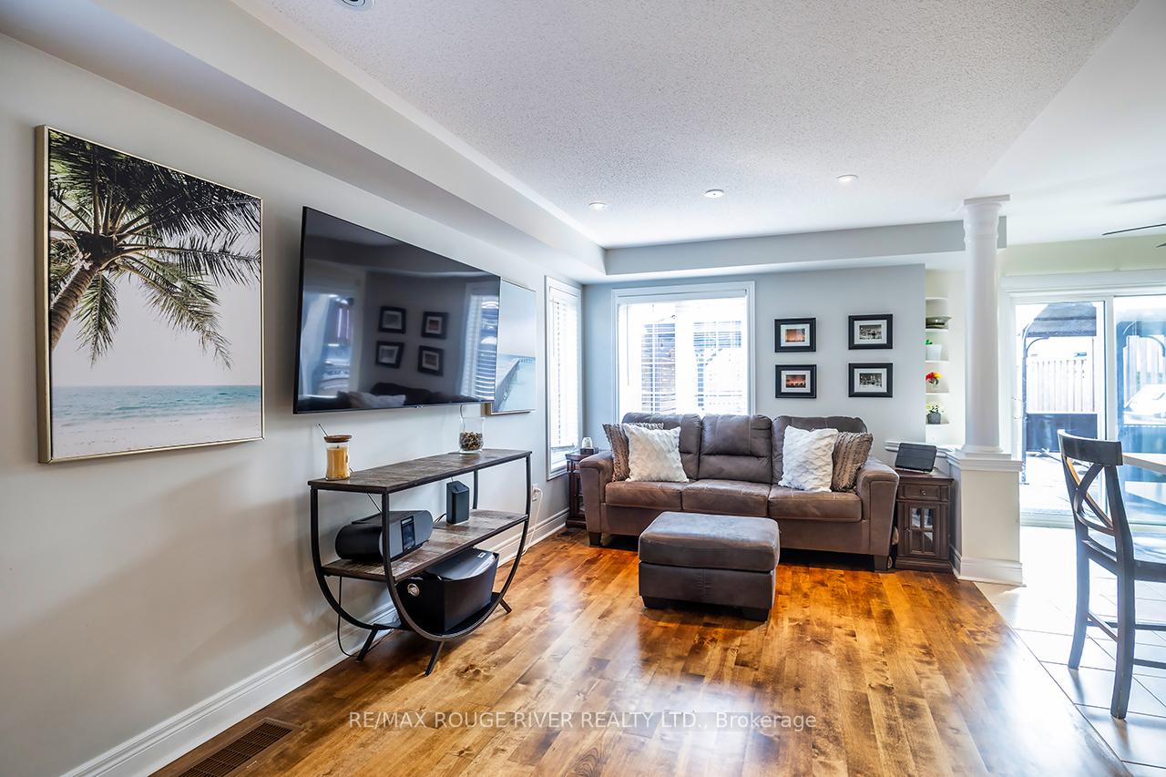 Photo 13 of 93 Bathgate Crescent, Clarington, Courtice — HOMEH