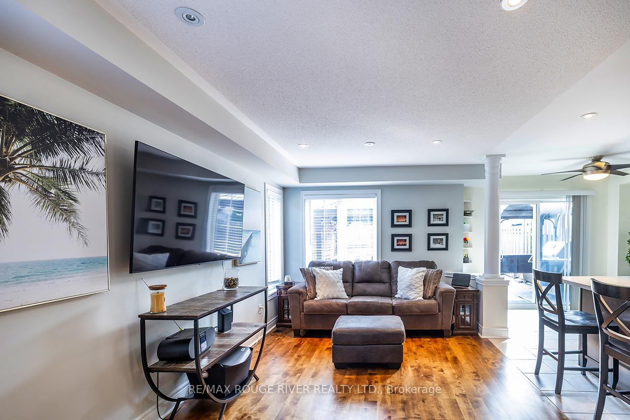 Photo 14 of 93 Bathgate Crescent, Clarington, Courtice — HOMEH