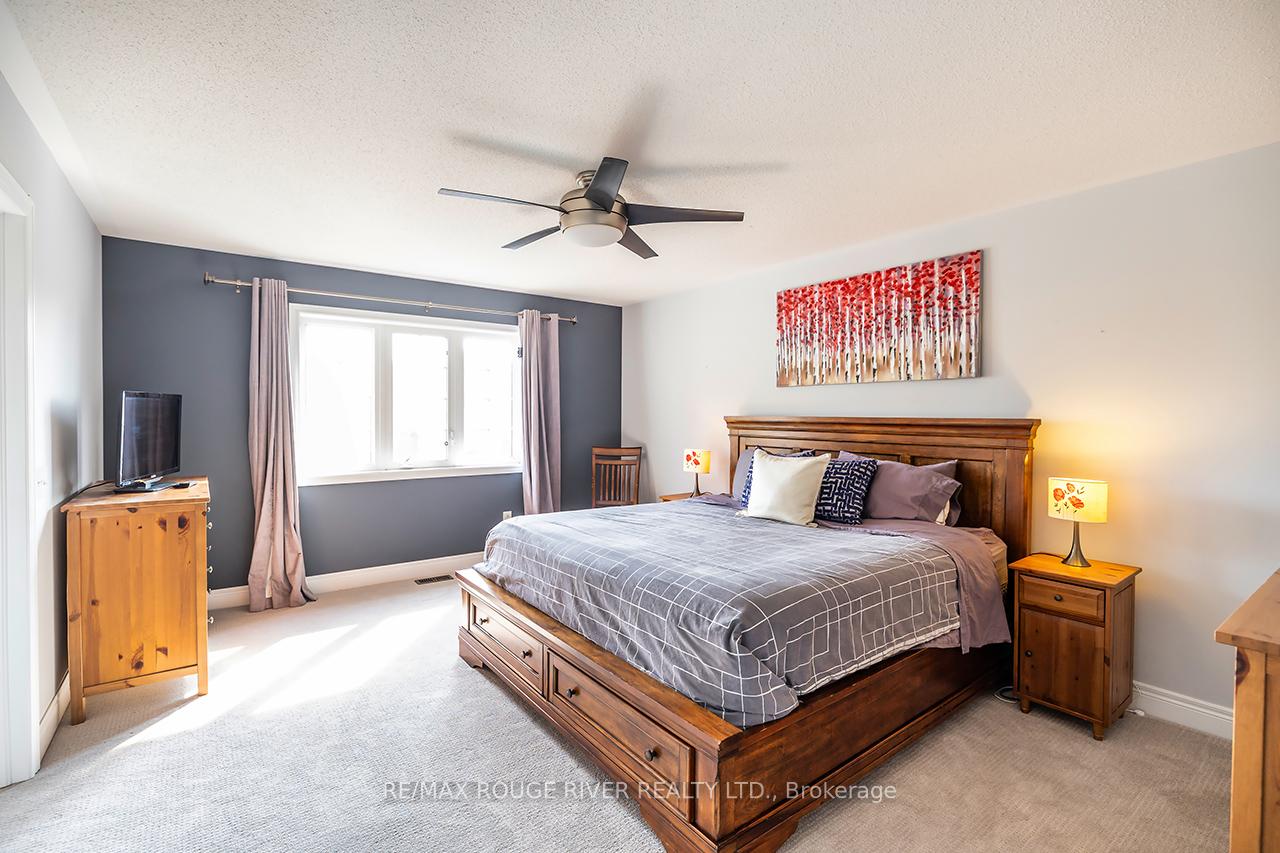 Photo 23 of 93 Bathgate Crescent, Clarington, Courtice — HOMEH