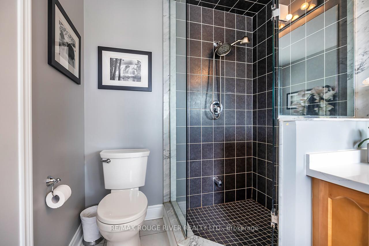 Photo 25 of 93 Bathgate Crescent, Clarington, Courtice — HOMEH