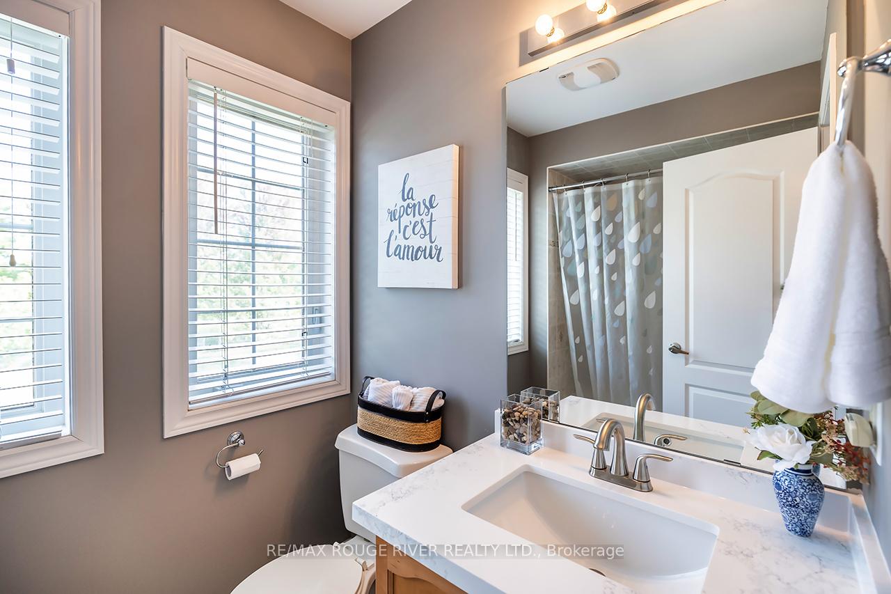 Photo 32 of 93 Bathgate Crescent, Clarington, Courtice — HOMEH