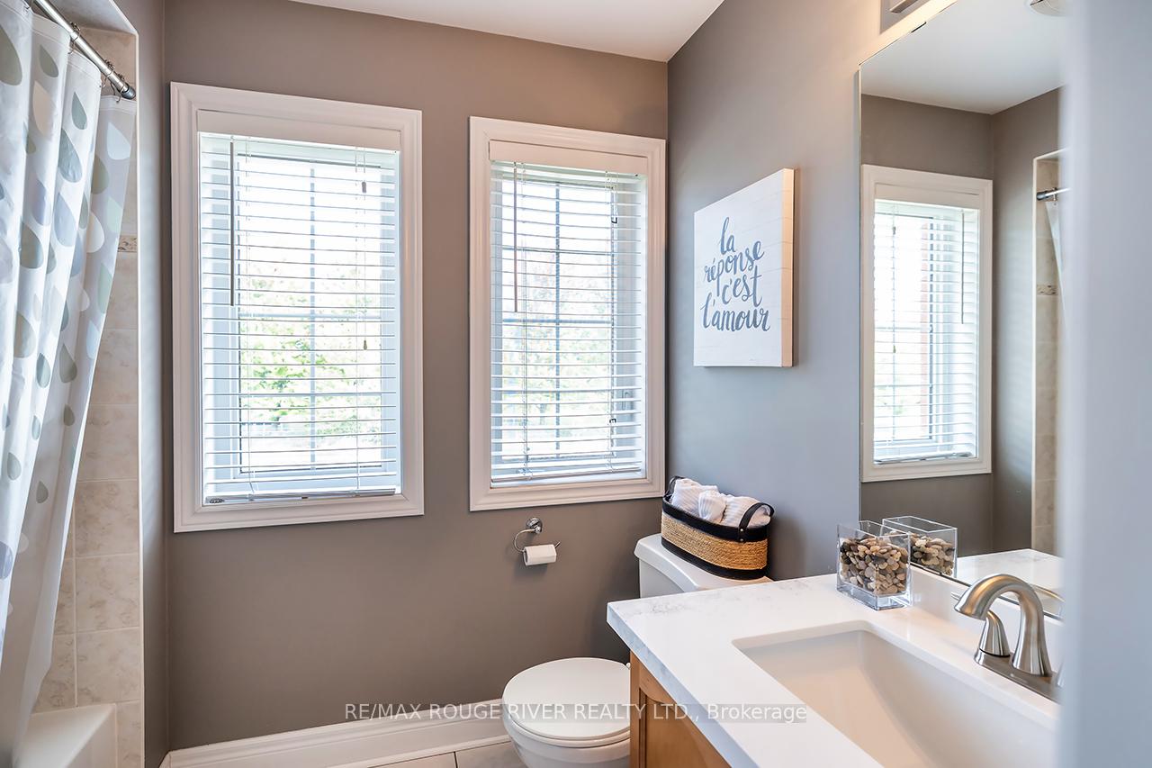 Photo 33 of 93 Bathgate Crescent, Clarington, Courtice — HOMEH