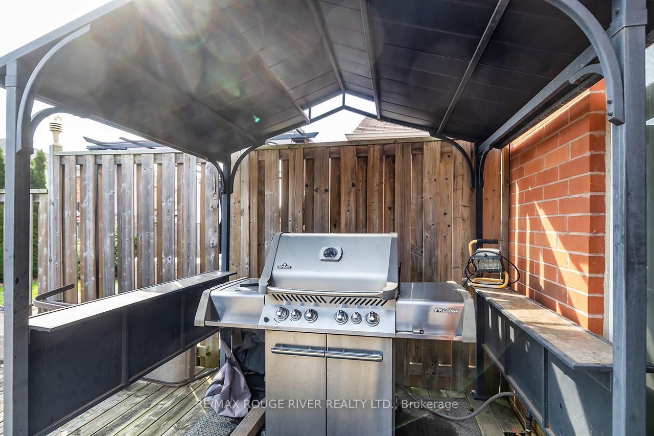 Photo 36 of 93 Bathgate Crescent, Clarington, Courtice — HOMEH