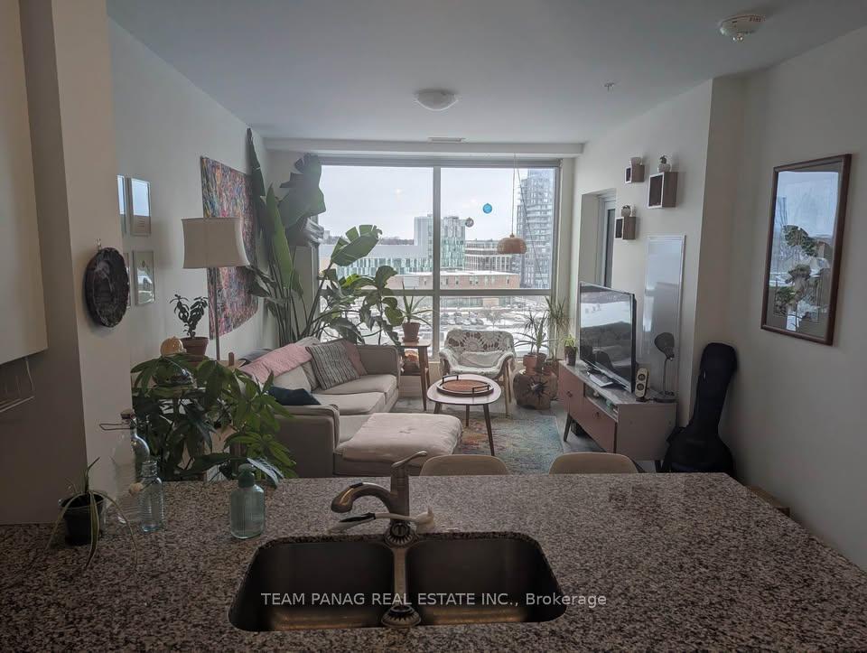Photo 3 of Unit 901, 104 Garment Street, Kitchener — HOMEH