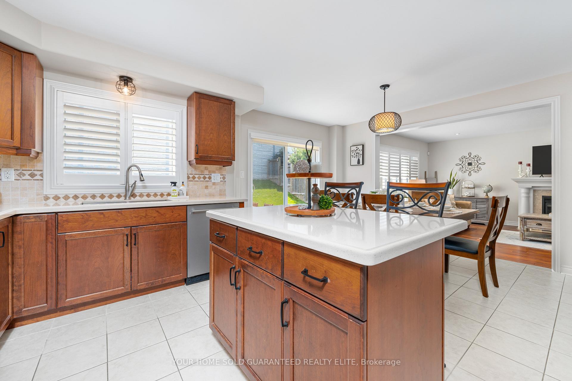 Photo 5 of 78 Lorne Avenue, Grimsby, Grimsby Beach — HOMEH