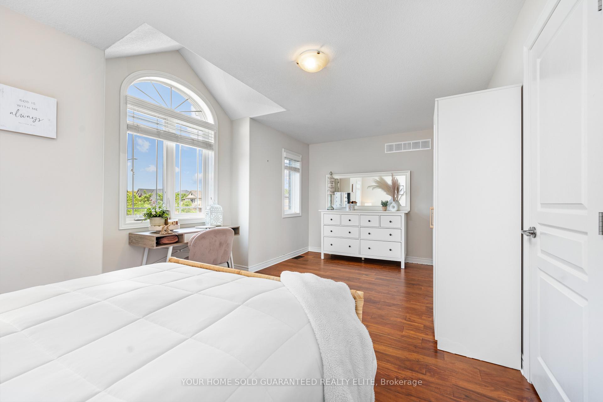 Photo 18 of 78 Lorne Avenue, Grimsby, Grimsby Beach — HOMEH