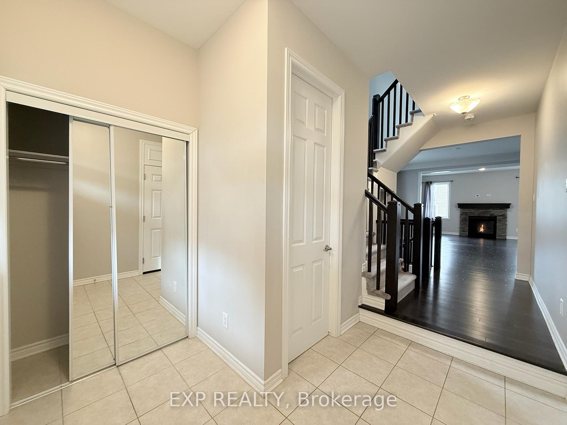 Photo 2 of 712 Devario Crescent, Ottawa, Barrhaven - Half Moon Bay — HOMEH