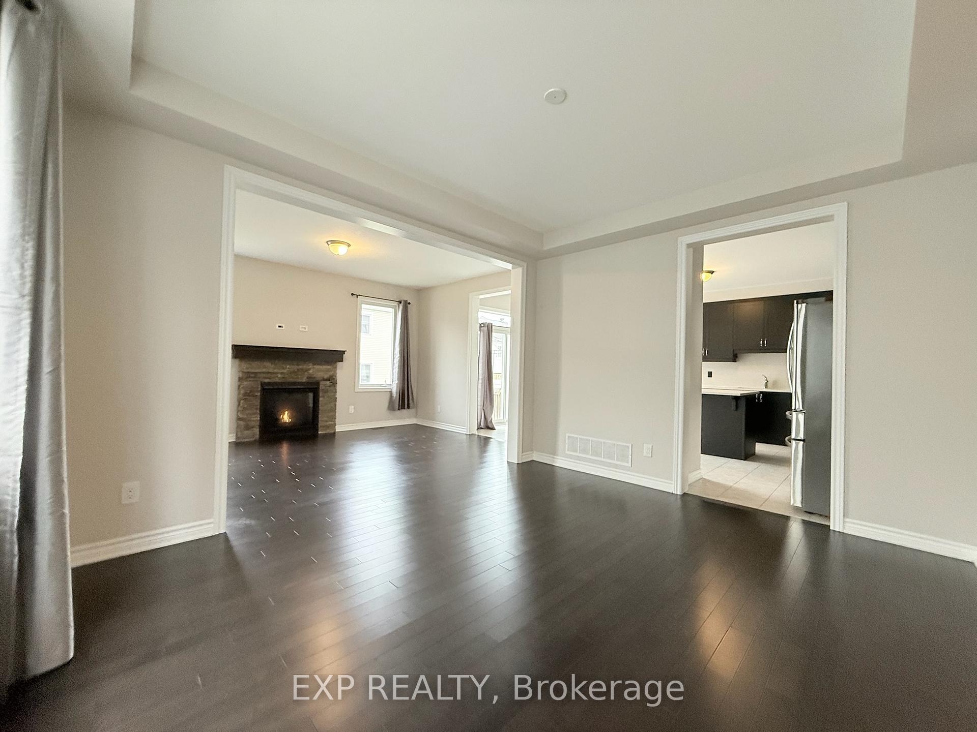 Photo 3 of 712 Devario Crescent, Ottawa, Barrhaven - Half Moon Bay — HOMEH