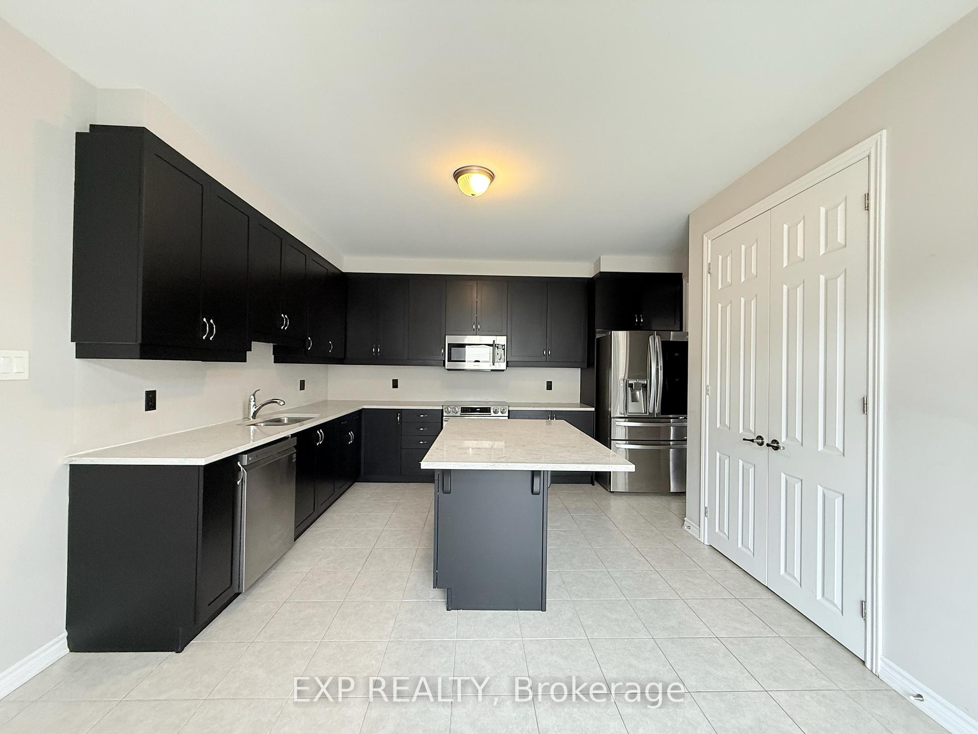 Photo 9 of 712 Devario Crescent, Ottawa, Barrhaven - Half Moon Bay — HOMEH