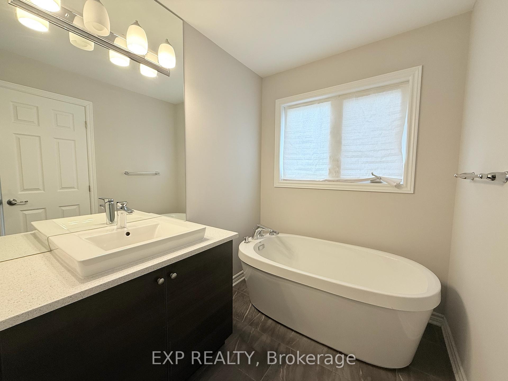 Photo 20 of 712 Devario Crescent, Ottawa, Barrhaven - Half Moon Bay — HOMEH