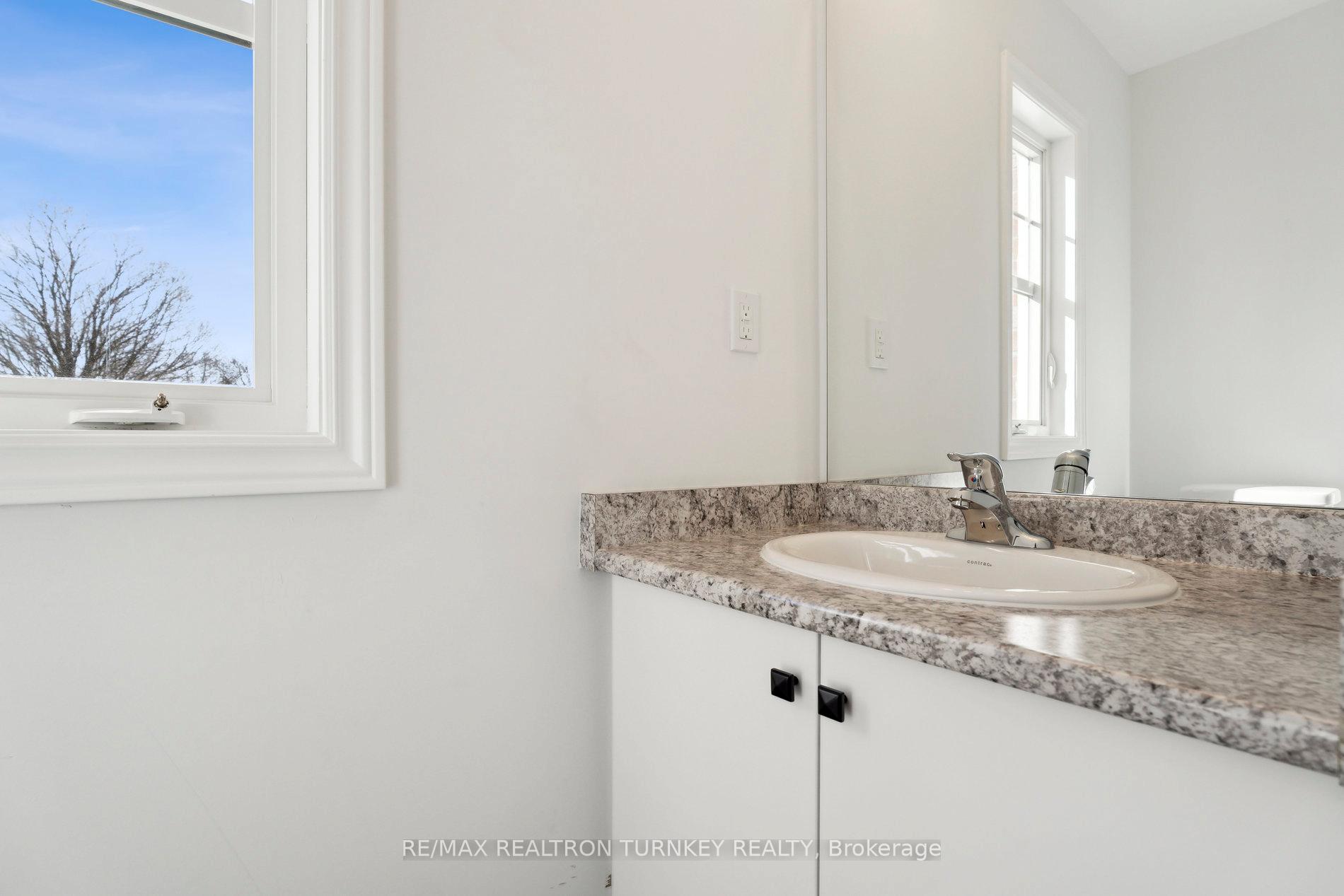 Photo 13 of 15 Ravenscraig Place, Innisfil, Cookstown — HOMEH