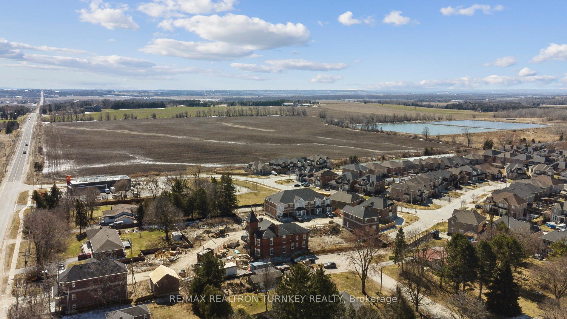 Photo 26 of 15 Ravenscraig Place, Innisfil, Cookstown — HOMEH