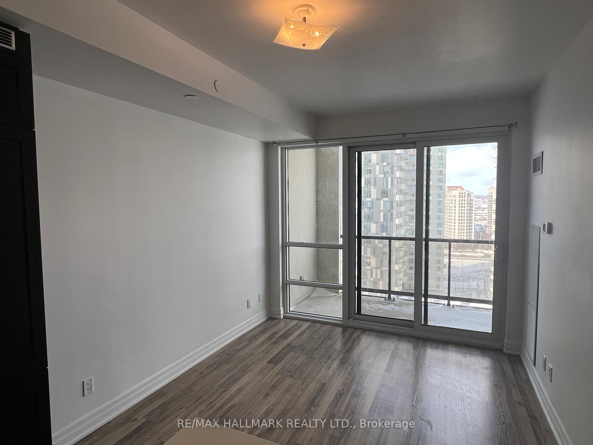 Photo 3 of Unit 1603, 9085 Jane Street, Vaughan, Concord — HOMEH
