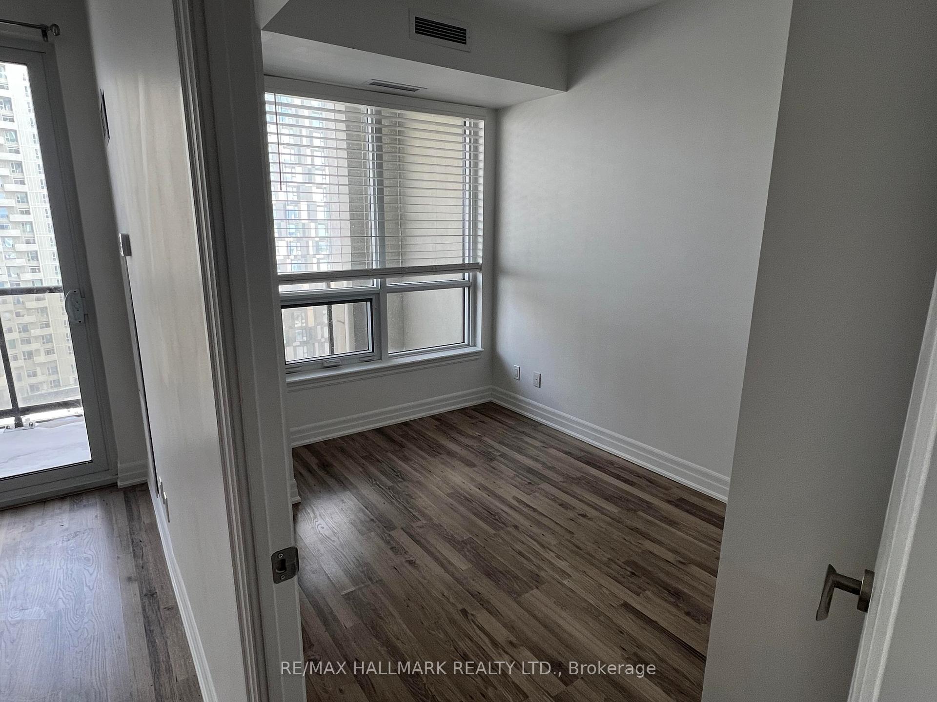 Photo 9 of Unit 1603, 9085 Jane Street, Vaughan, Concord — HOMEH
