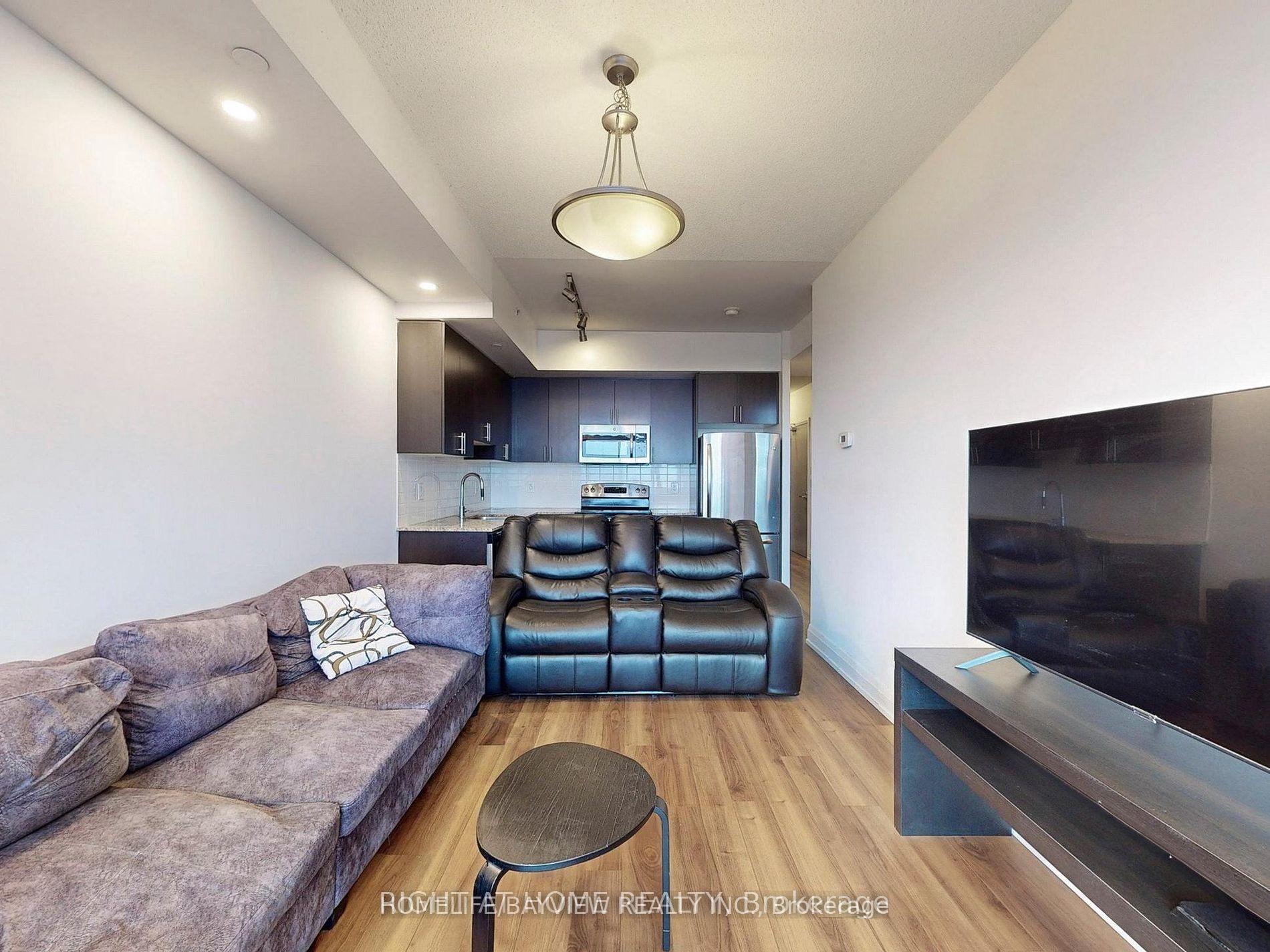 Photo 9 of Unit 535, 7165 Yonge Street, Markham, Thornhill — HOMEH
