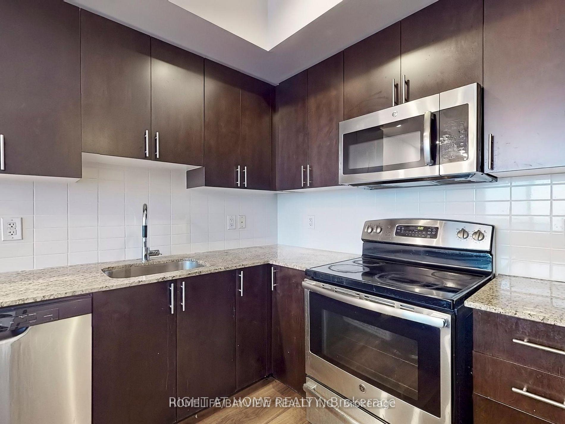 Photo 10 of Unit 535, 7165 Yonge Street, Markham, Thornhill — HOMEH
