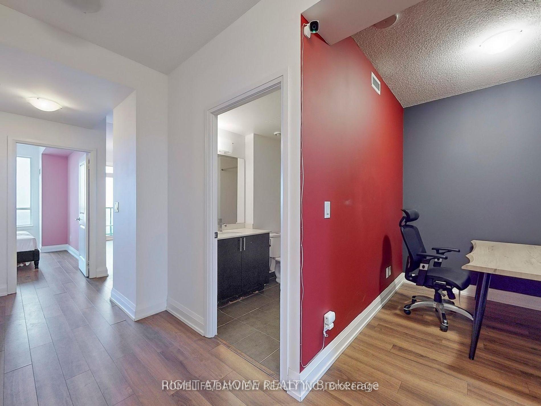 Photo 4 of Unit 535, 7165 Yonge Street, Markham, Thornhill — HOMEH