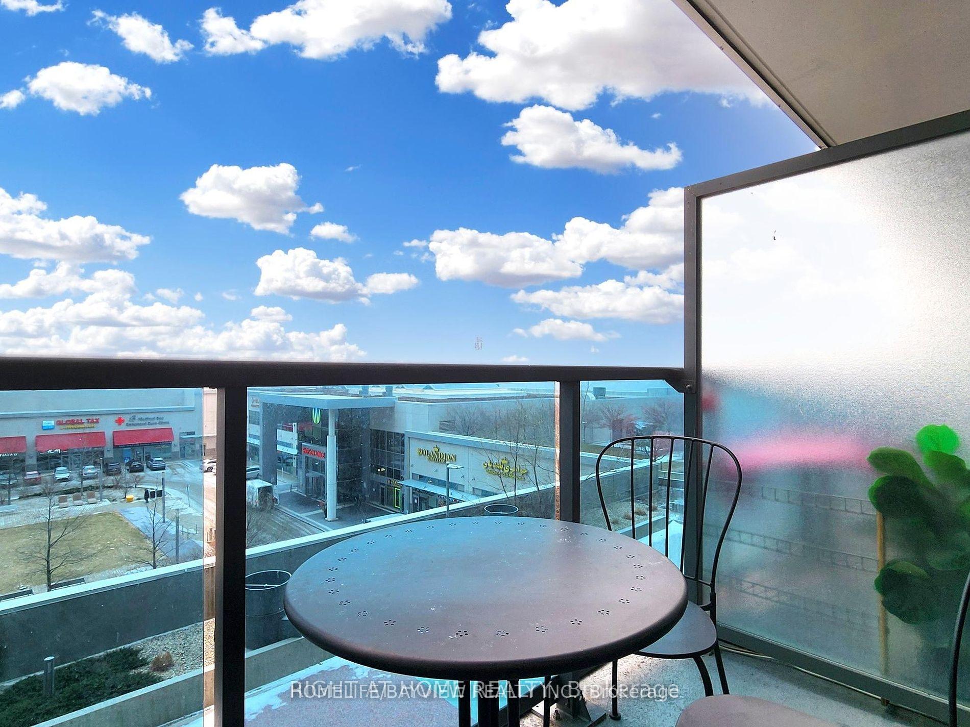 Photo 8 of Unit 535, 7165 Yonge Street, Markham, Thornhill — HOMEH