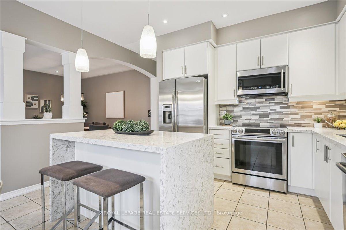 Photo 12 of 3187 Cotter Road, Burlington, Alton — HOMEH