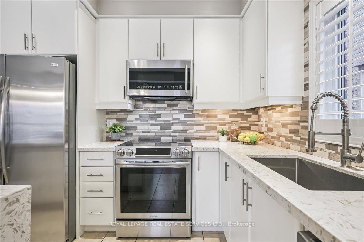 Photo 13 of 3187 Cotter Road, Burlington, Alton — HOMEH