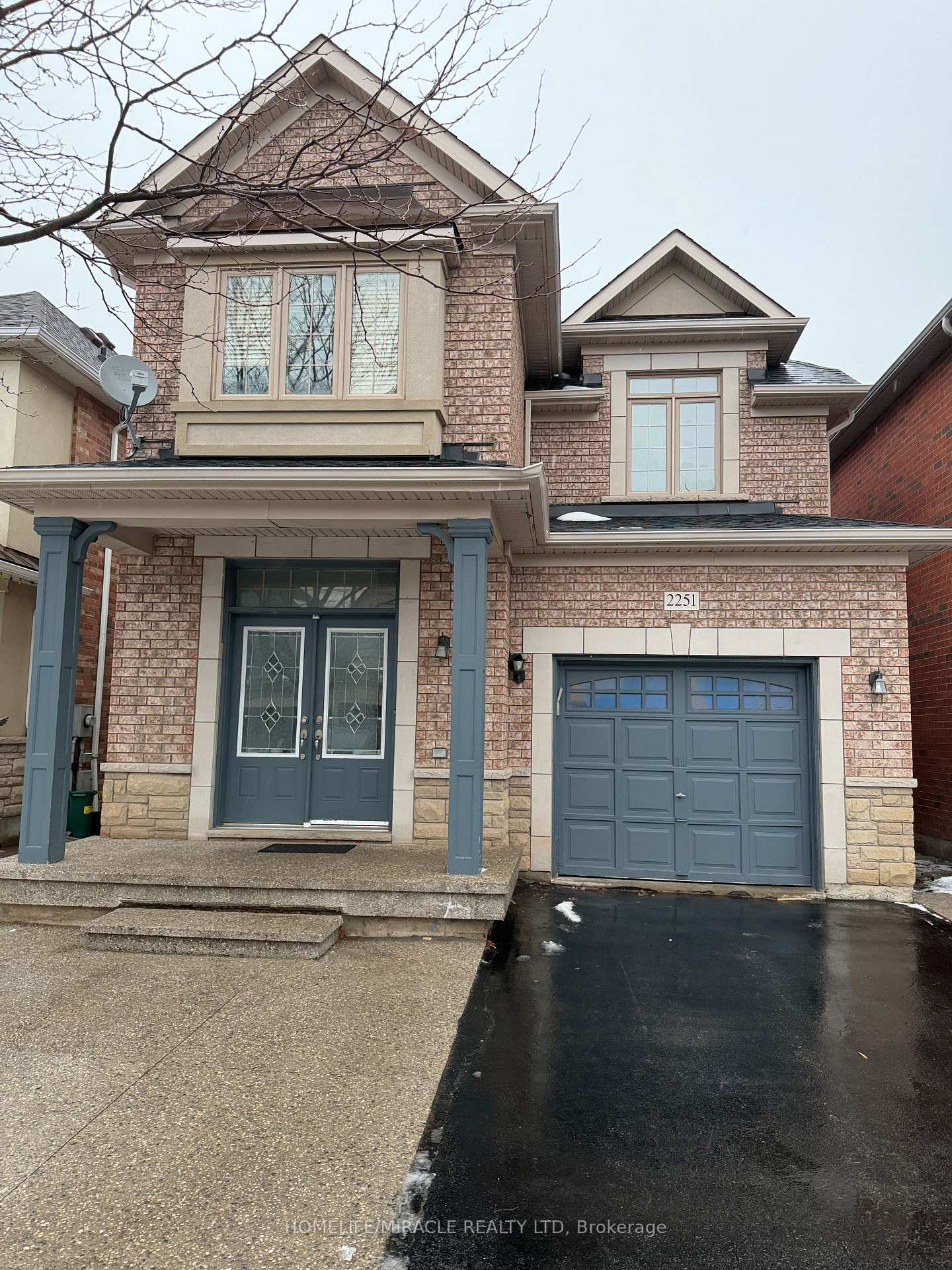 Photo 3 of 2251 Kwinter Road, Oakville, West Oak Trails — HOMEH