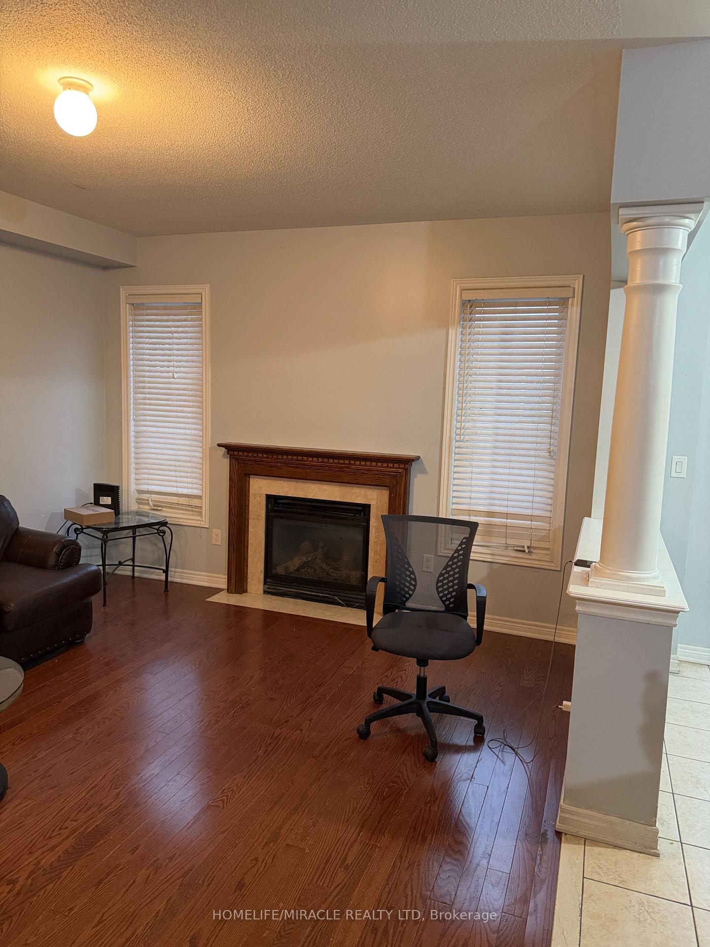 Photo 5 of 2251 Kwinter Road, Oakville, West Oak Trails — HOMEH