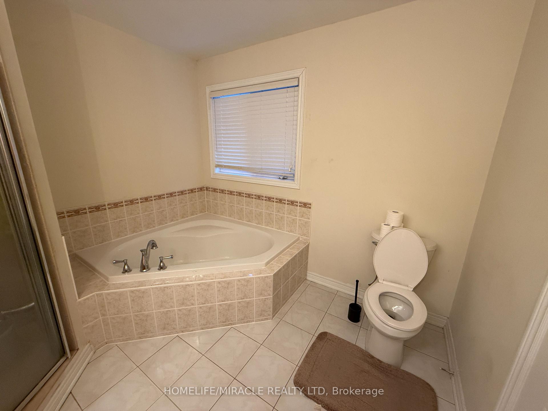 Photo 11 of 2251 Kwinter Road, Oakville, West Oak Trails — HOMEH