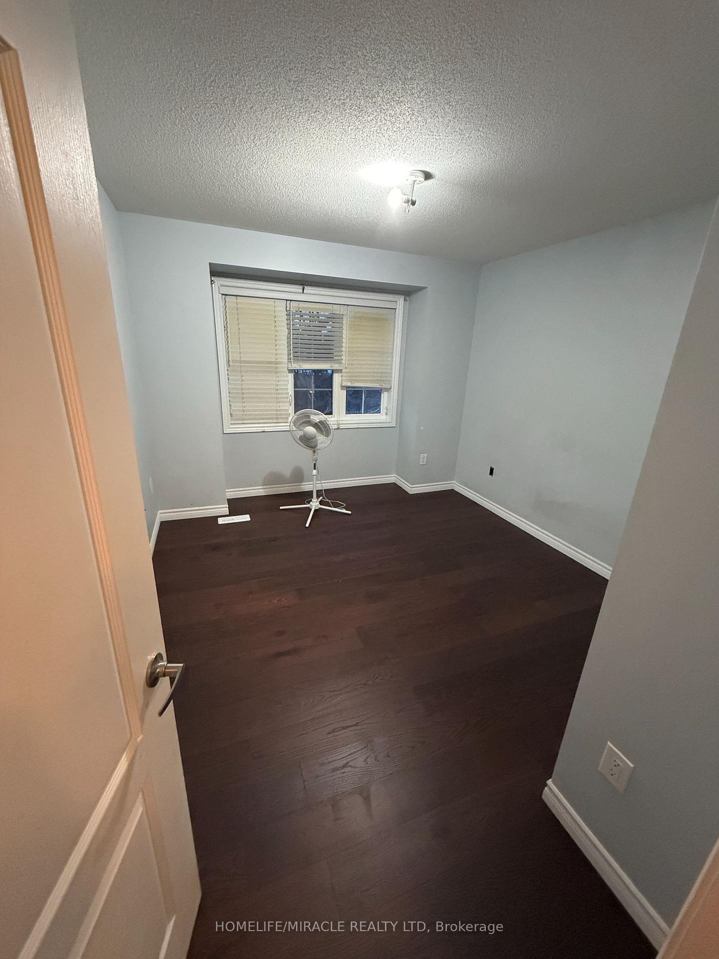 Photo 32 of 2251 Kwinter Road, Oakville, West Oak Trails — HOMEH
