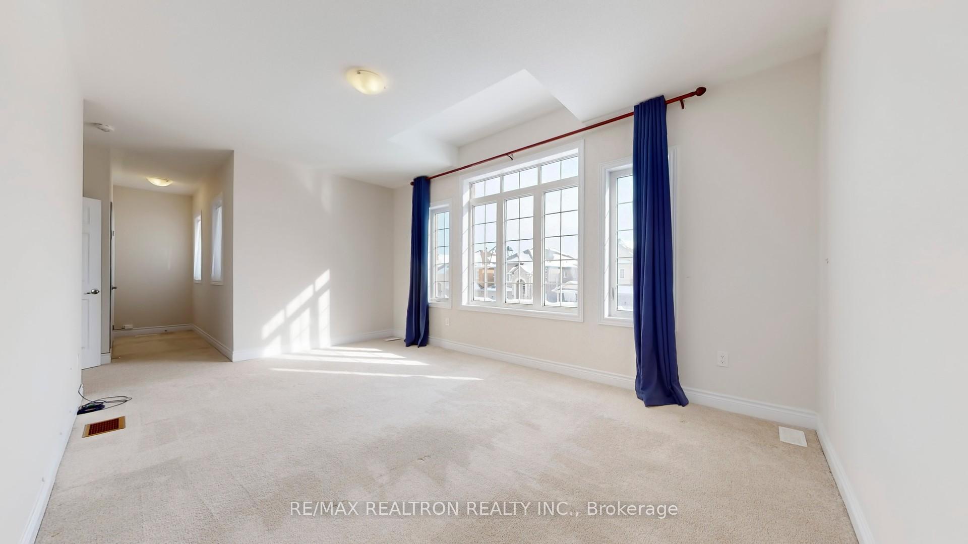 Photo 33 of 19 Monarch Drive, Halton Hills, Georgetown — HOMEH