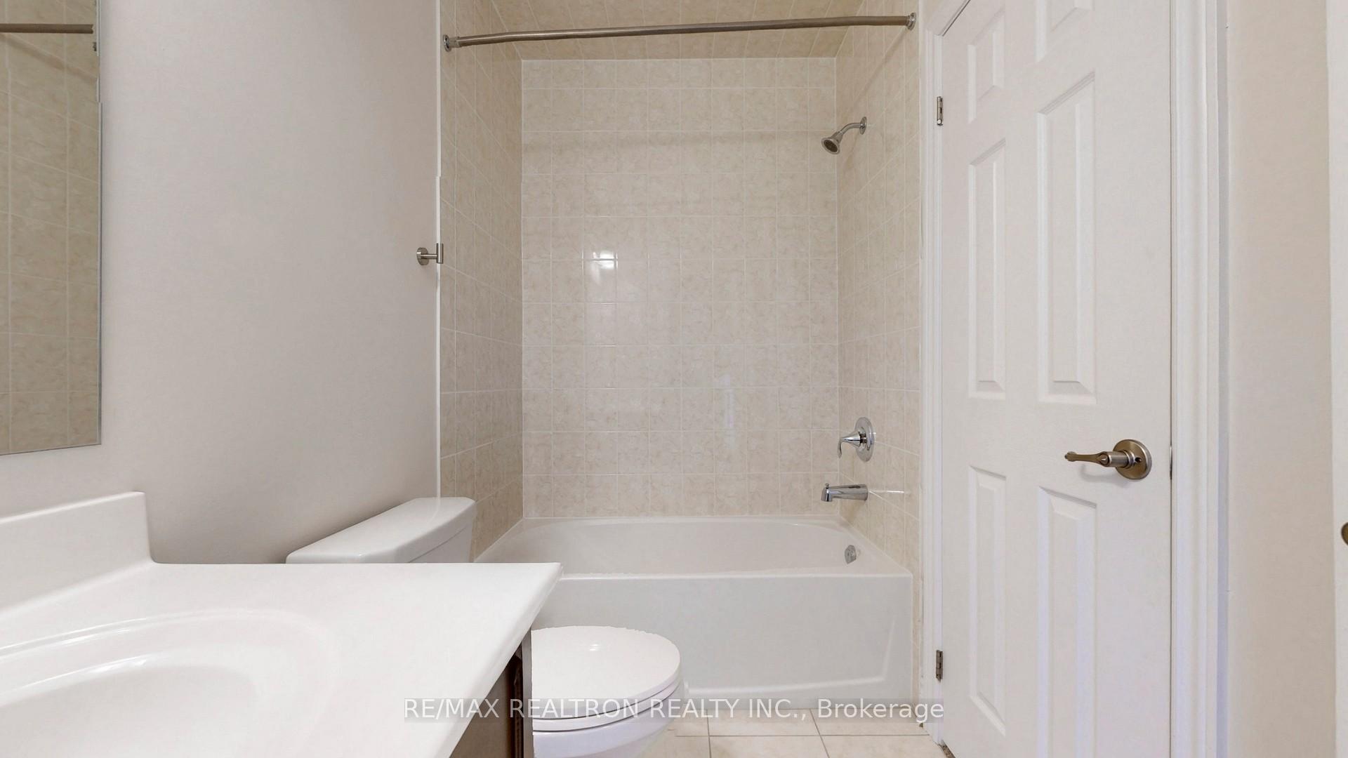 Photo 26 of 19 Monarch Drive, Halton Hills, Georgetown — HOMEH