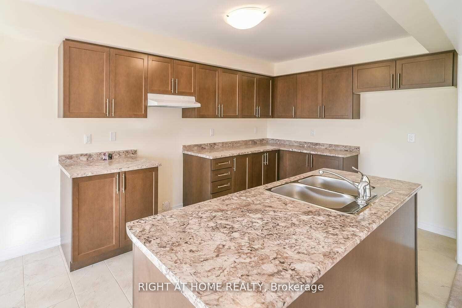 Photo 3 of Unit 38, 755 Linden Drive, Cambridge, Preston Heights — HOMEH