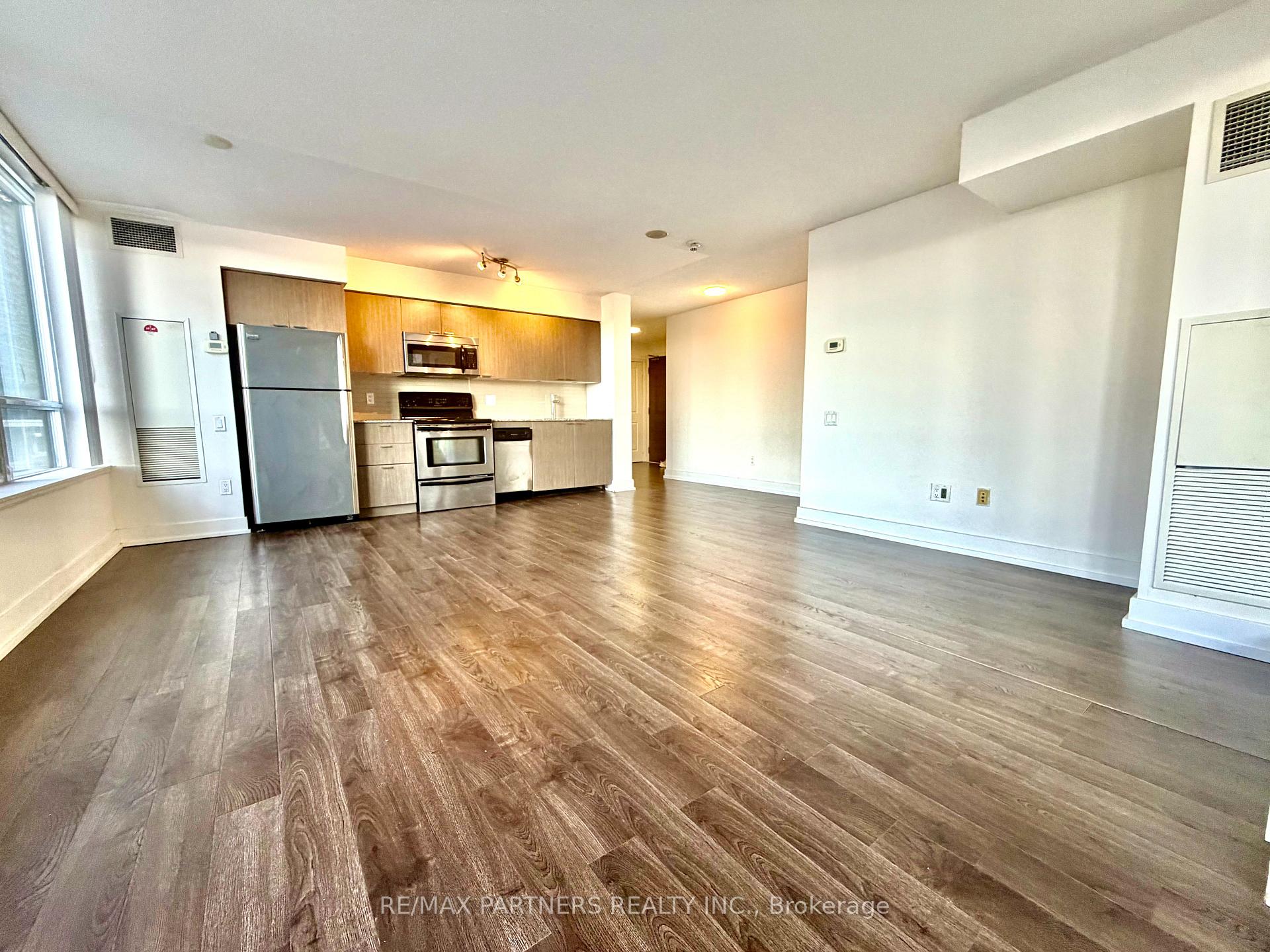Photo 5 of Unit 410, 23 Sheppard Avenue E, North York, Willowdale East — HOMEH