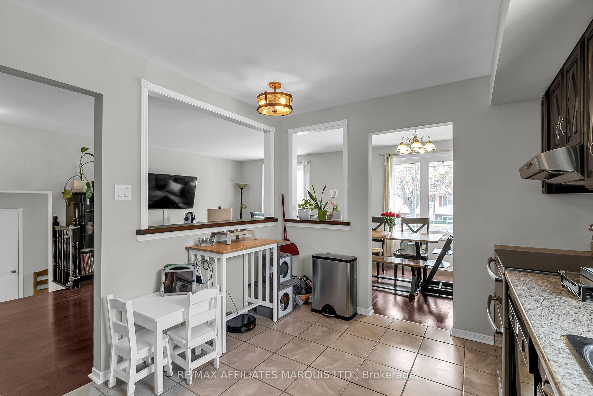 Photo 12 of 740 Champlain Drive, Cornwall — HOMEH