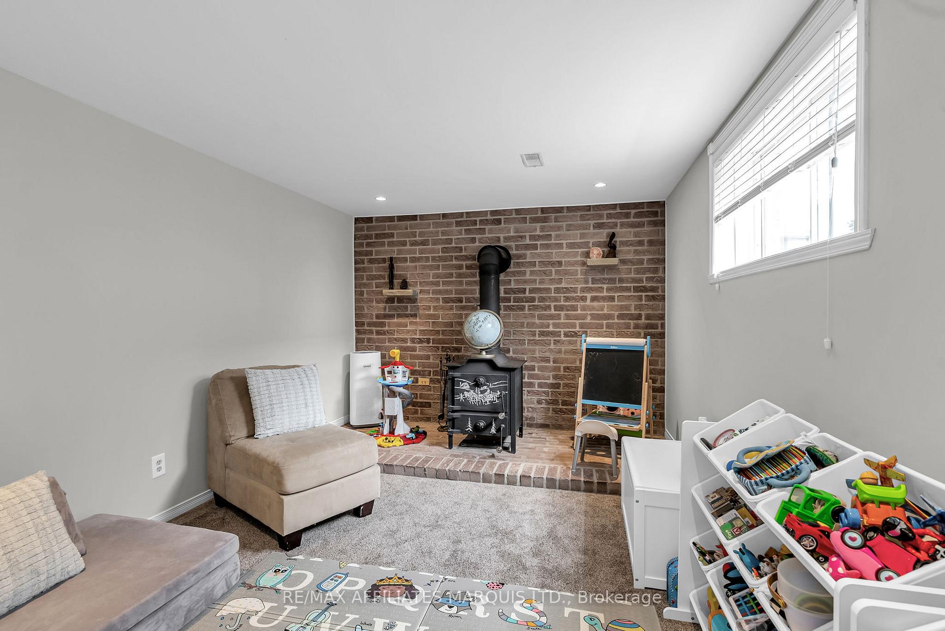 Photo 24 of 740 Champlain Drive, Cornwall — HOMEH