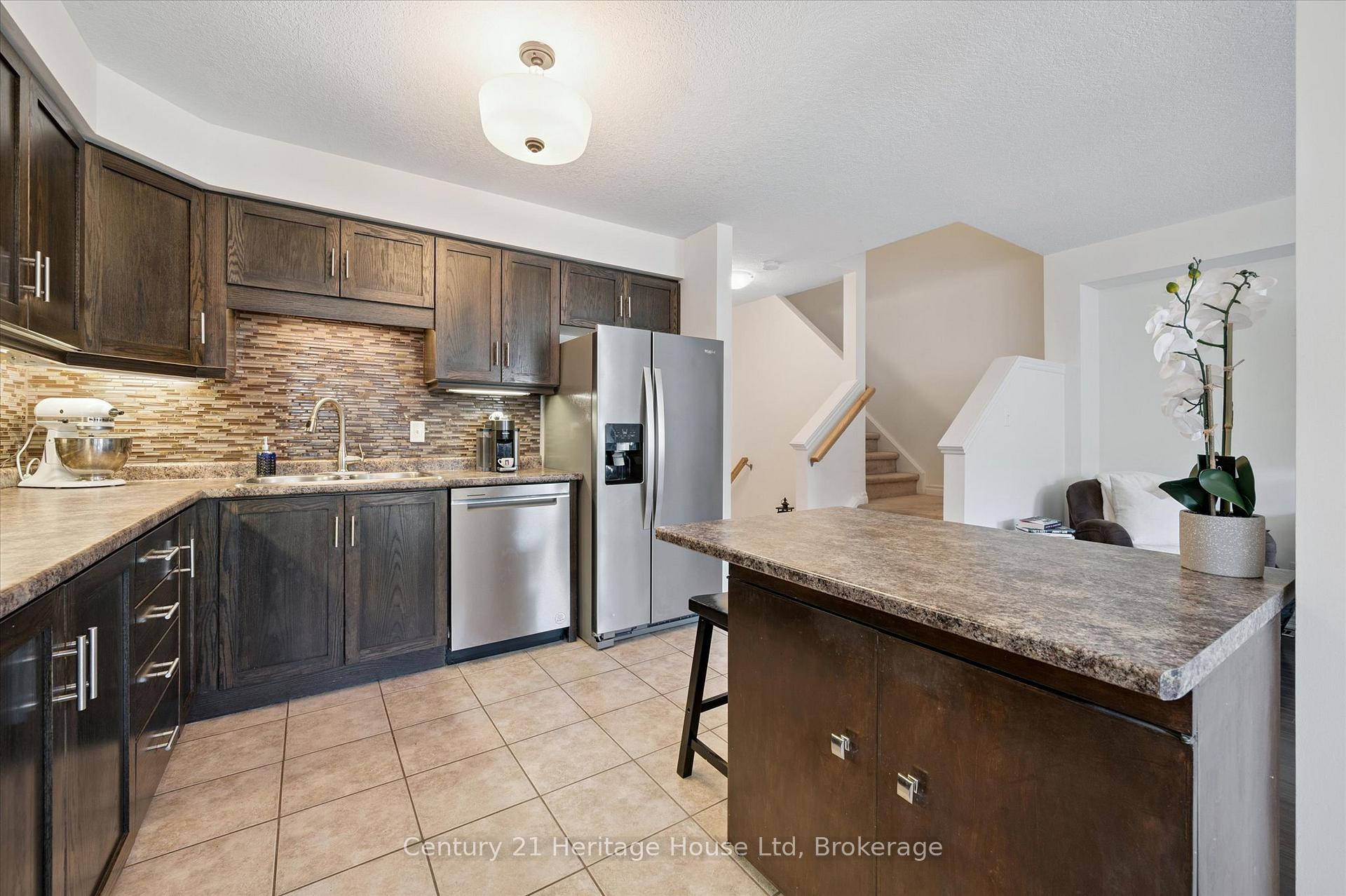 Photo 13 of 122 Creighton Avenue, Guelph, Grange Road — HOMEH
