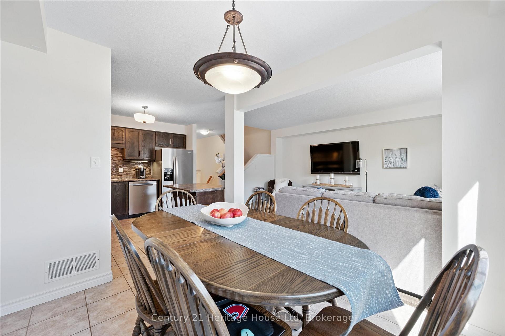 Photo 17 of 122 Creighton Avenue, Guelph, Grange Road — HOMEH