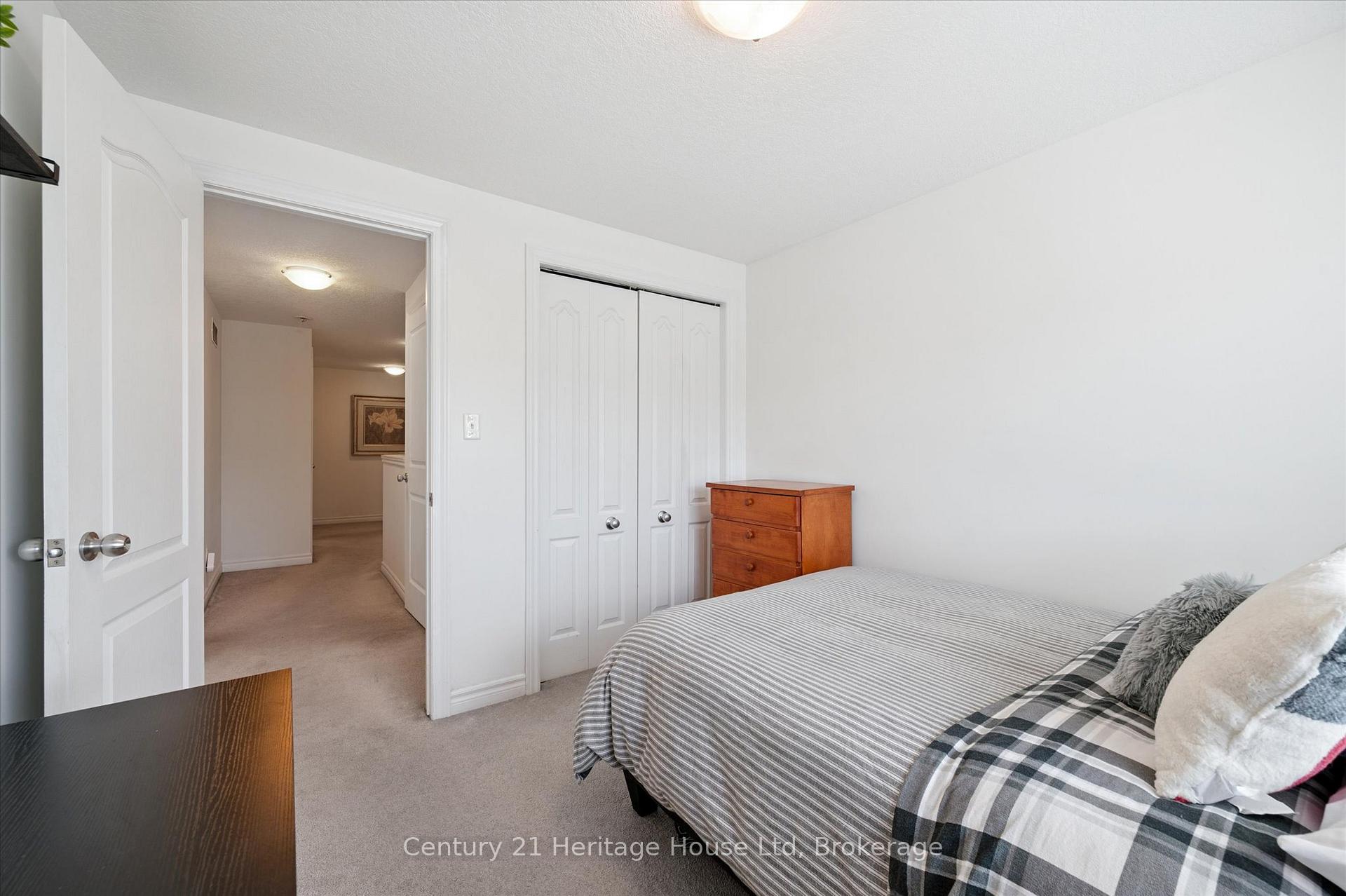 Photo 20 of 122 Creighton Avenue, Guelph, Grange Road — HOMEH