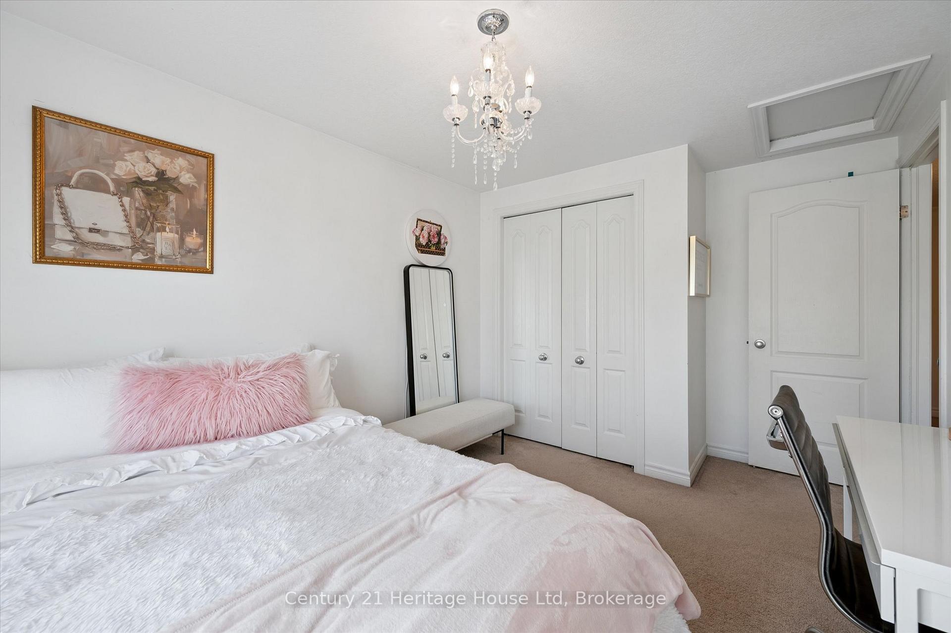 Photo 23 of 122 Creighton Avenue, Guelph, Grange Road — HOMEH