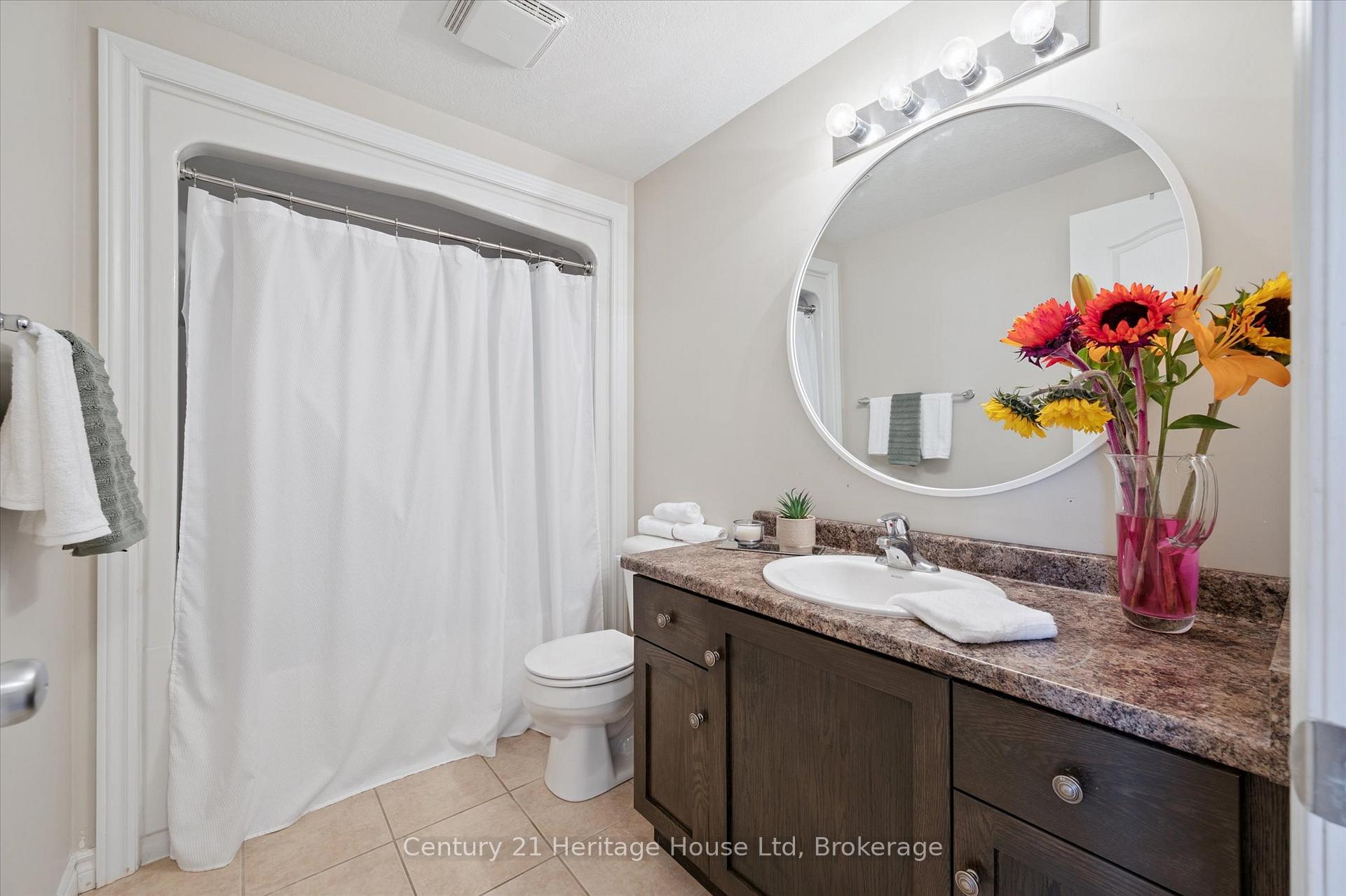 Photo 24 of 122 Creighton Avenue, Guelph, Grange Road — HOMEH