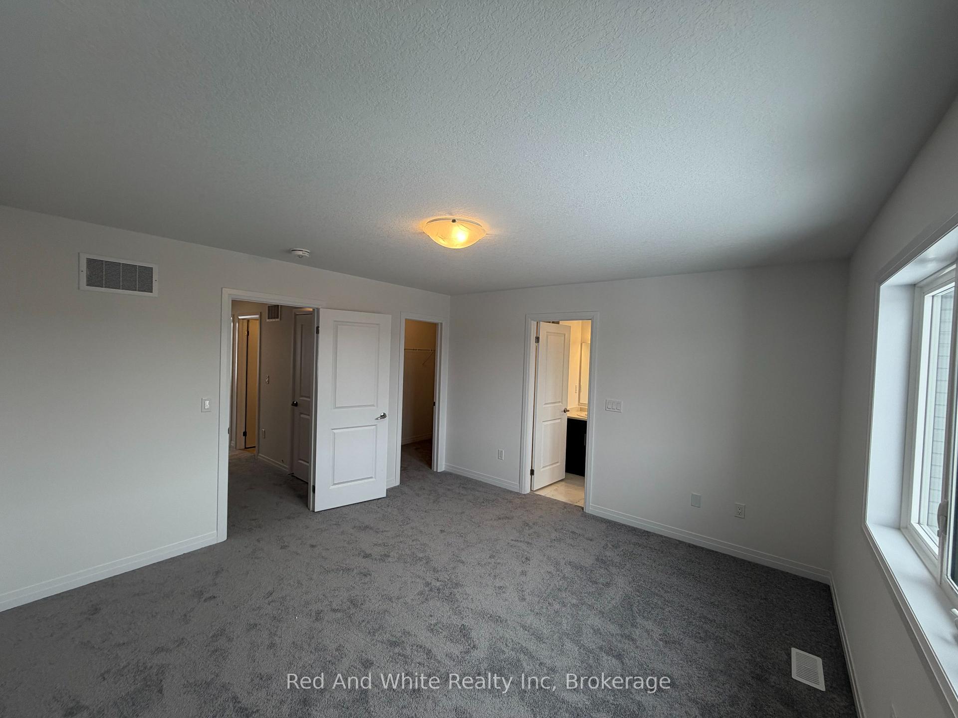 Photo 5 of 125 Manuel Street, Stratford — HOMEH