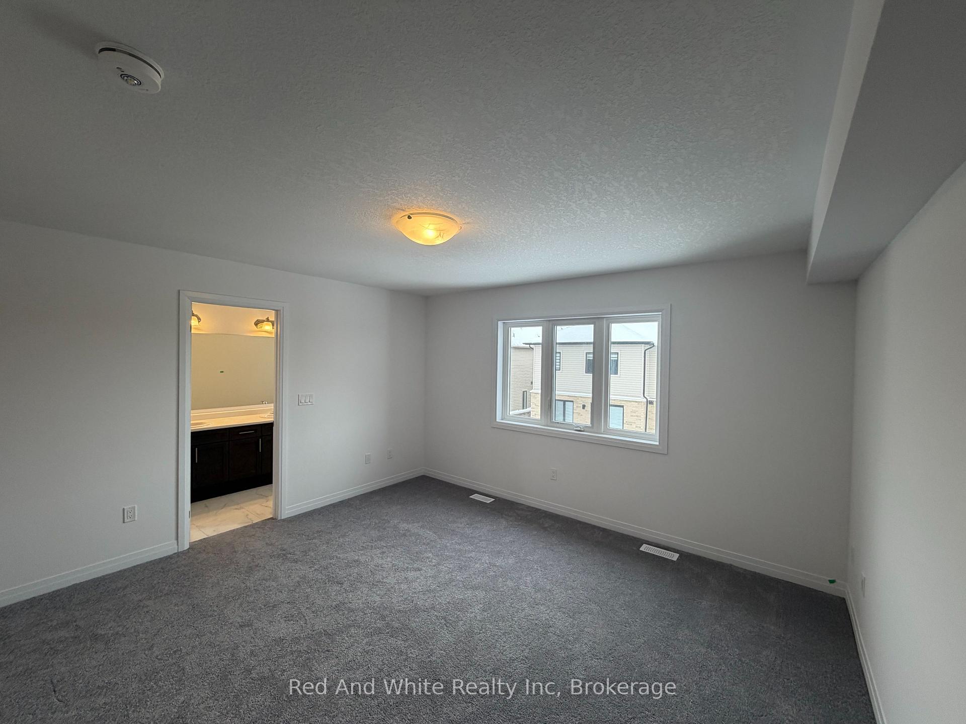 Photo 14 of 125 Manuel Street, Stratford — HOMEH