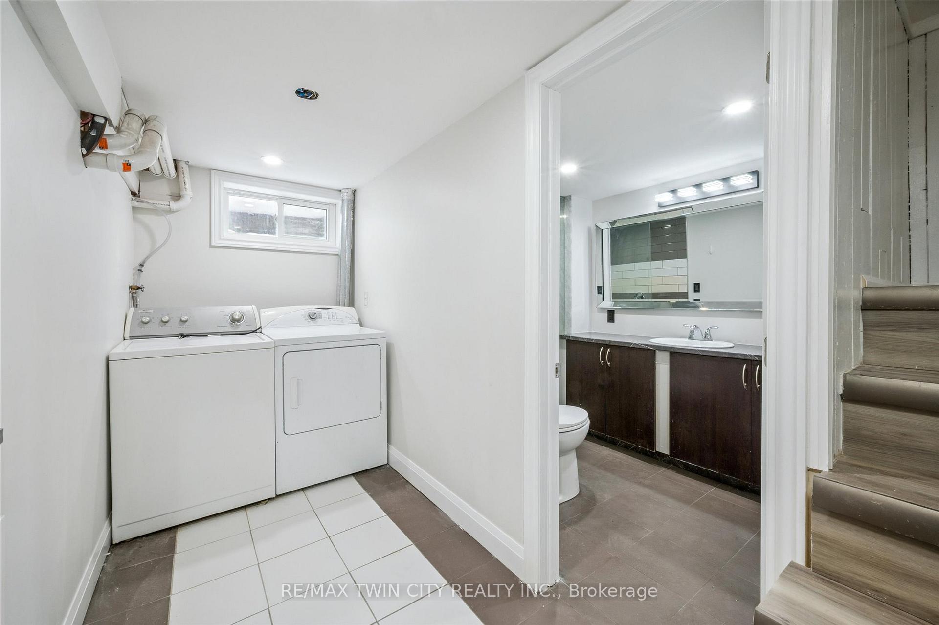 Photo 19 of 56 Columbia Street W, Waterloo — HOMEH