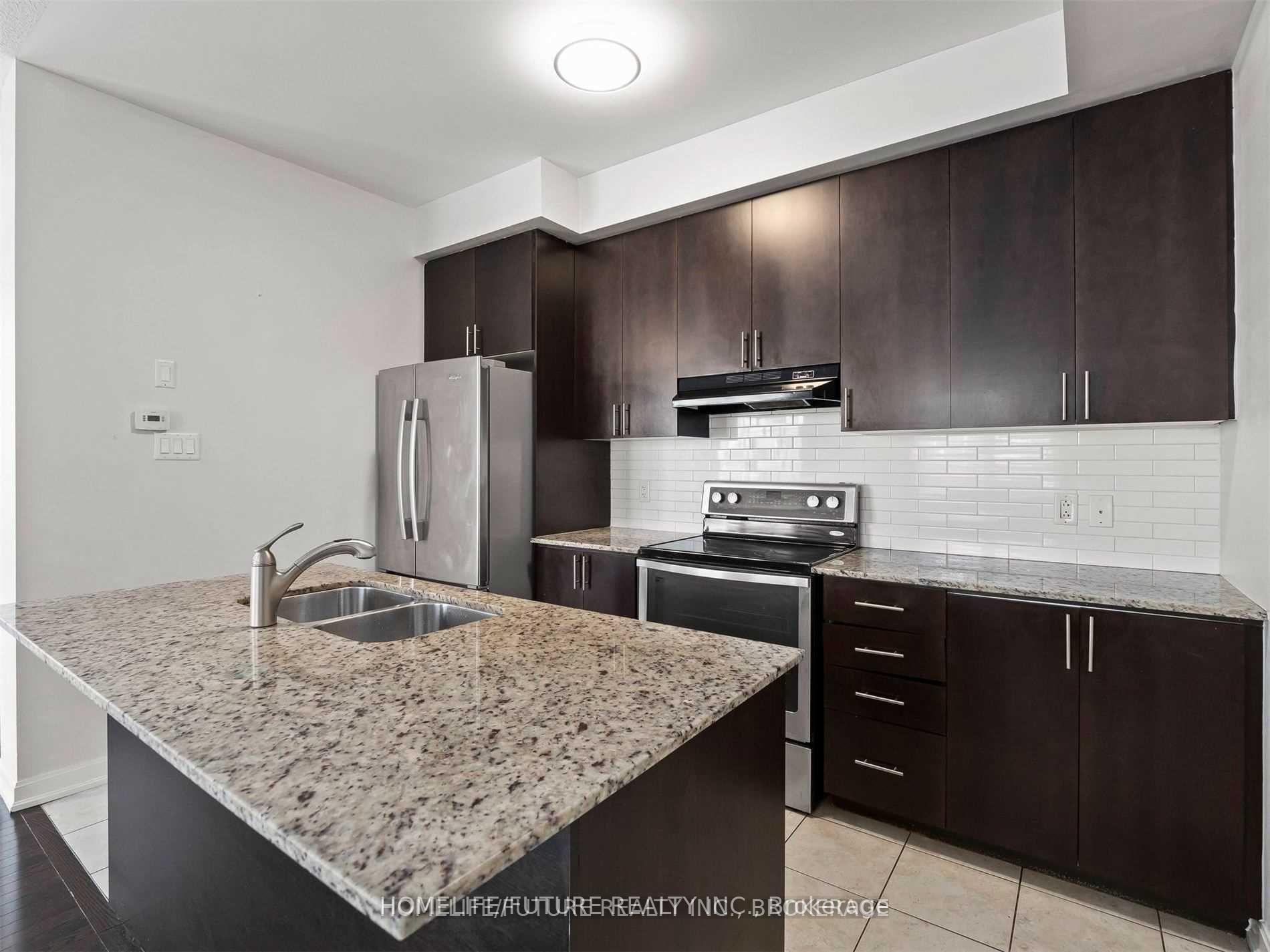 Photo 10 of Unit 127, 165 Hampshire Way, Milton, Dempsey — HOMEH