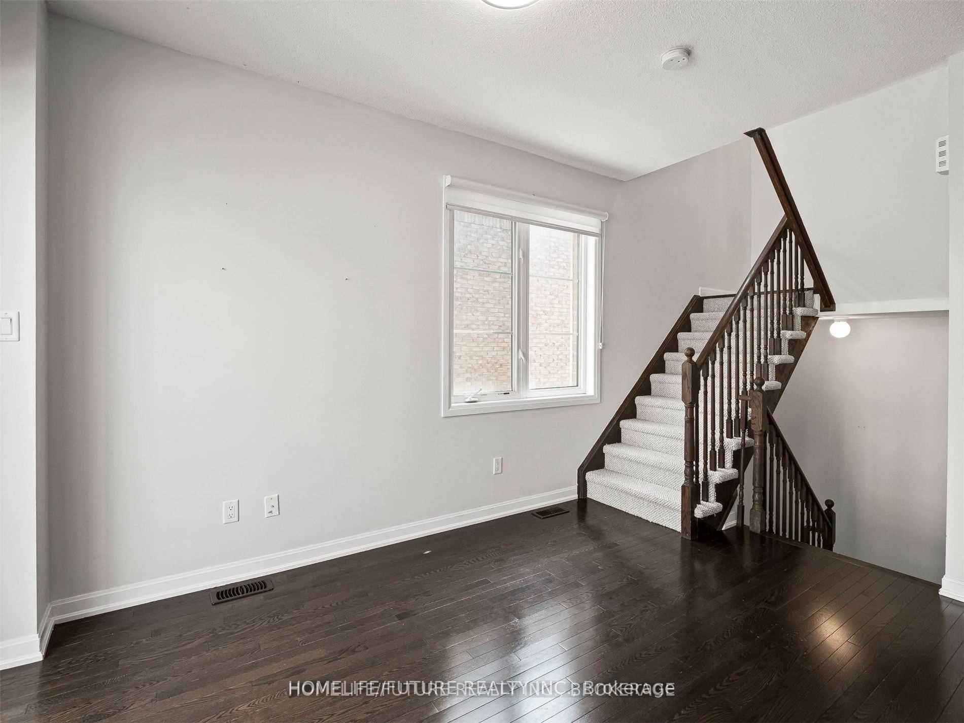 Photo 15 of Unit 127, 165 Hampshire Way, Milton, Dempsey — HOMEH