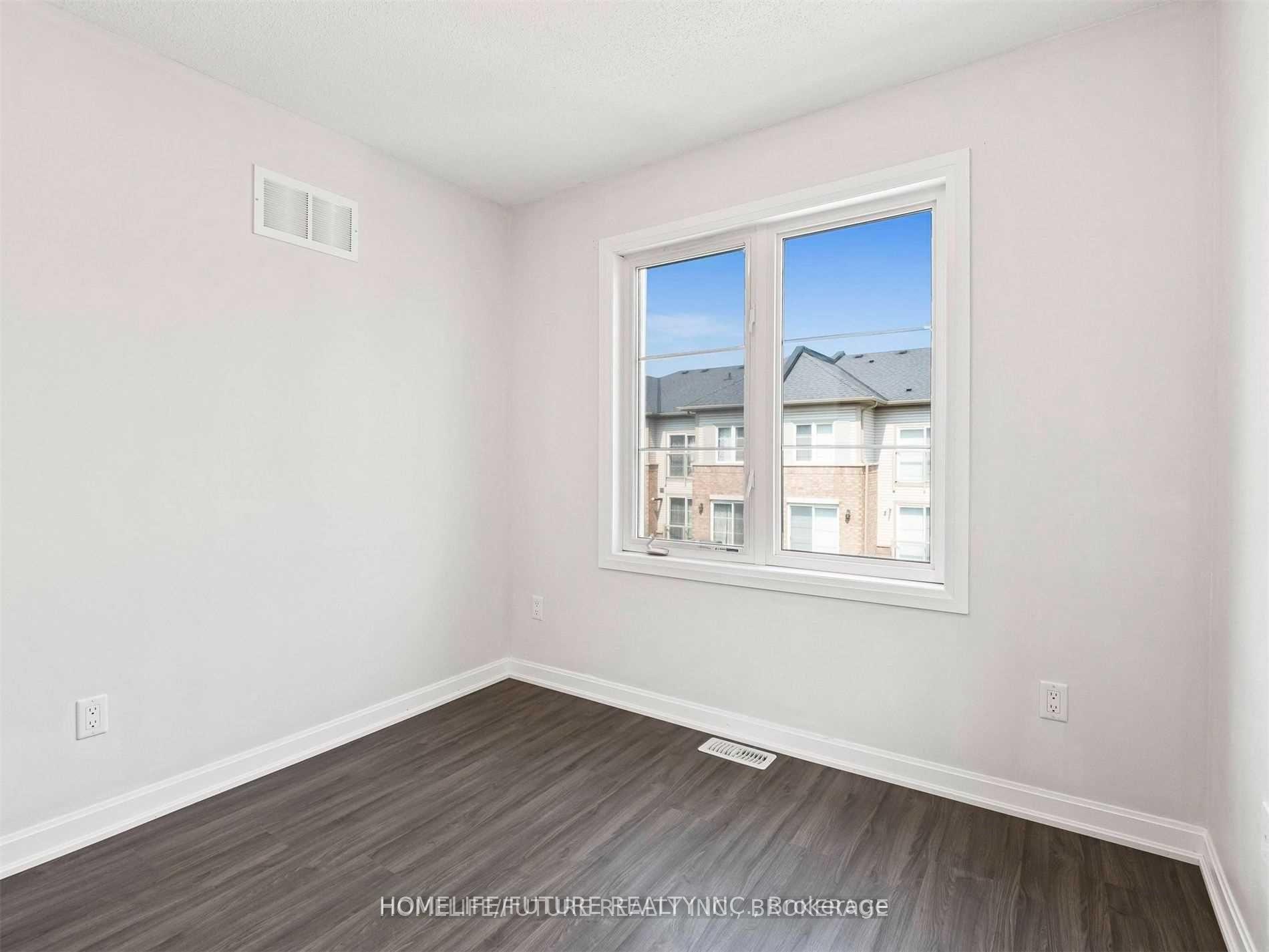 Photo 9 of Unit 127, 165 Hampshire Way, Milton, Dempsey — HOMEH