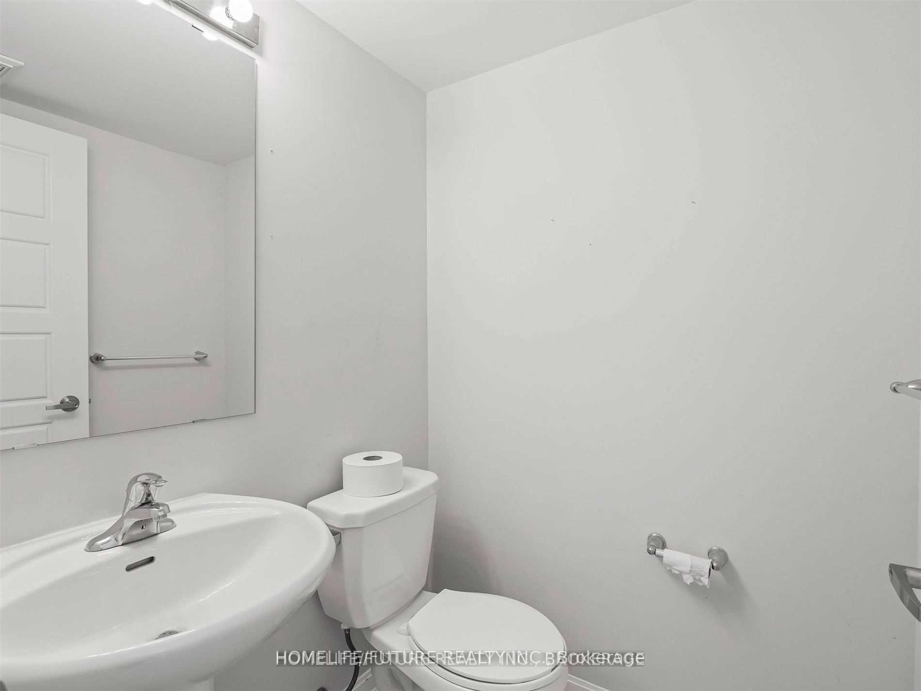 Photo 22 of Unit 127, 165 Hampshire Way, Milton, Dempsey — HOMEH