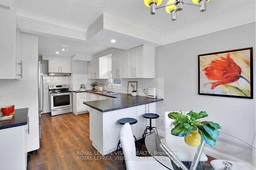 Photo 4 of 57 Binkley Cres, Hamilton, Ainslie Wood — HOMEH