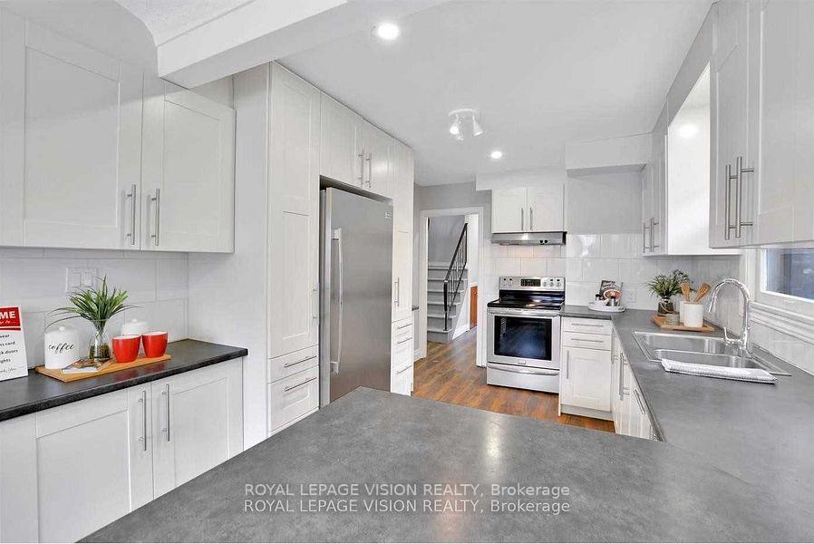 Photo 5 of 57 Binkley Cres, Hamilton, Ainslie Wood — HOMEH
