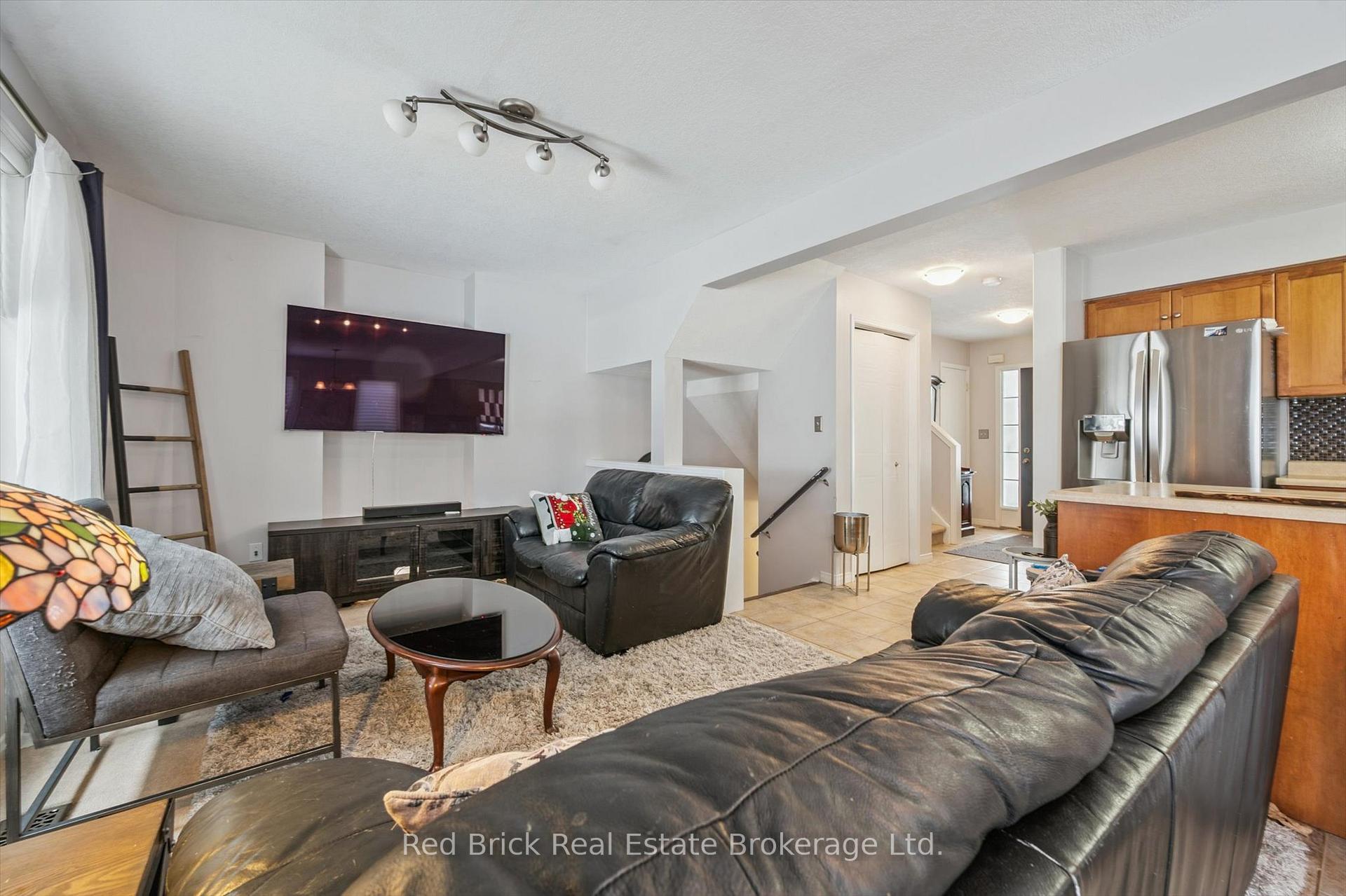 Photo 7 of 101 Wilton Road, Guelph, Victoria North — HOMEH