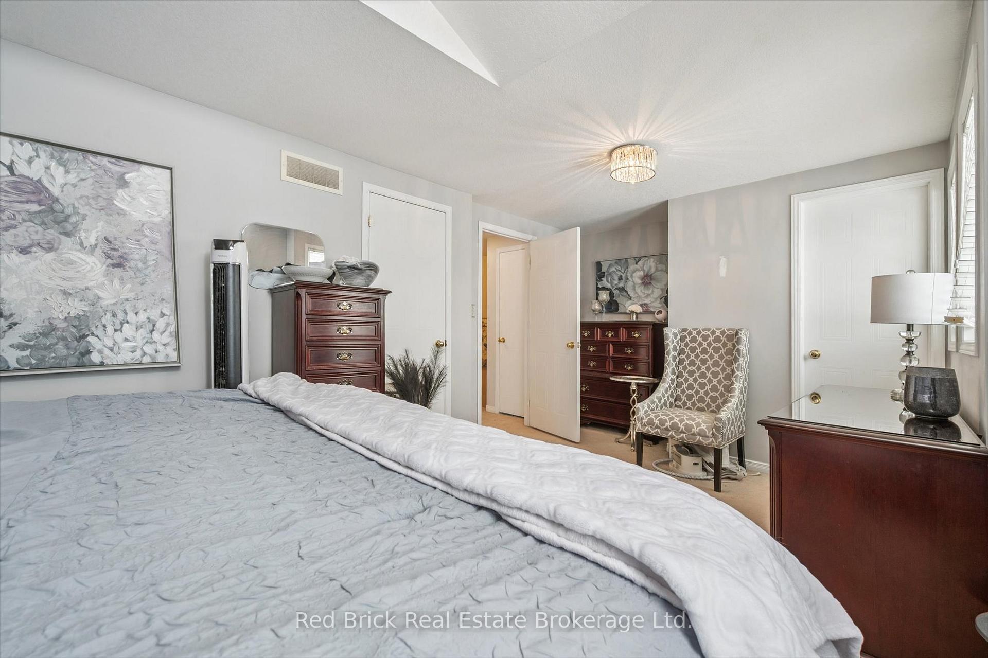 Photo 17 of 101 Wilton Road, Guelph, Victoria North — HOMEH